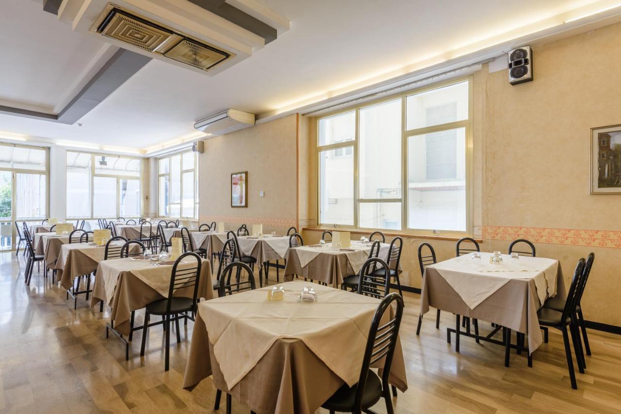 Hotel Arena 카톨리카 외부 사진